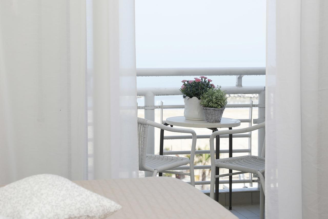 Hotel Lungomare Cattolica Exterior foto